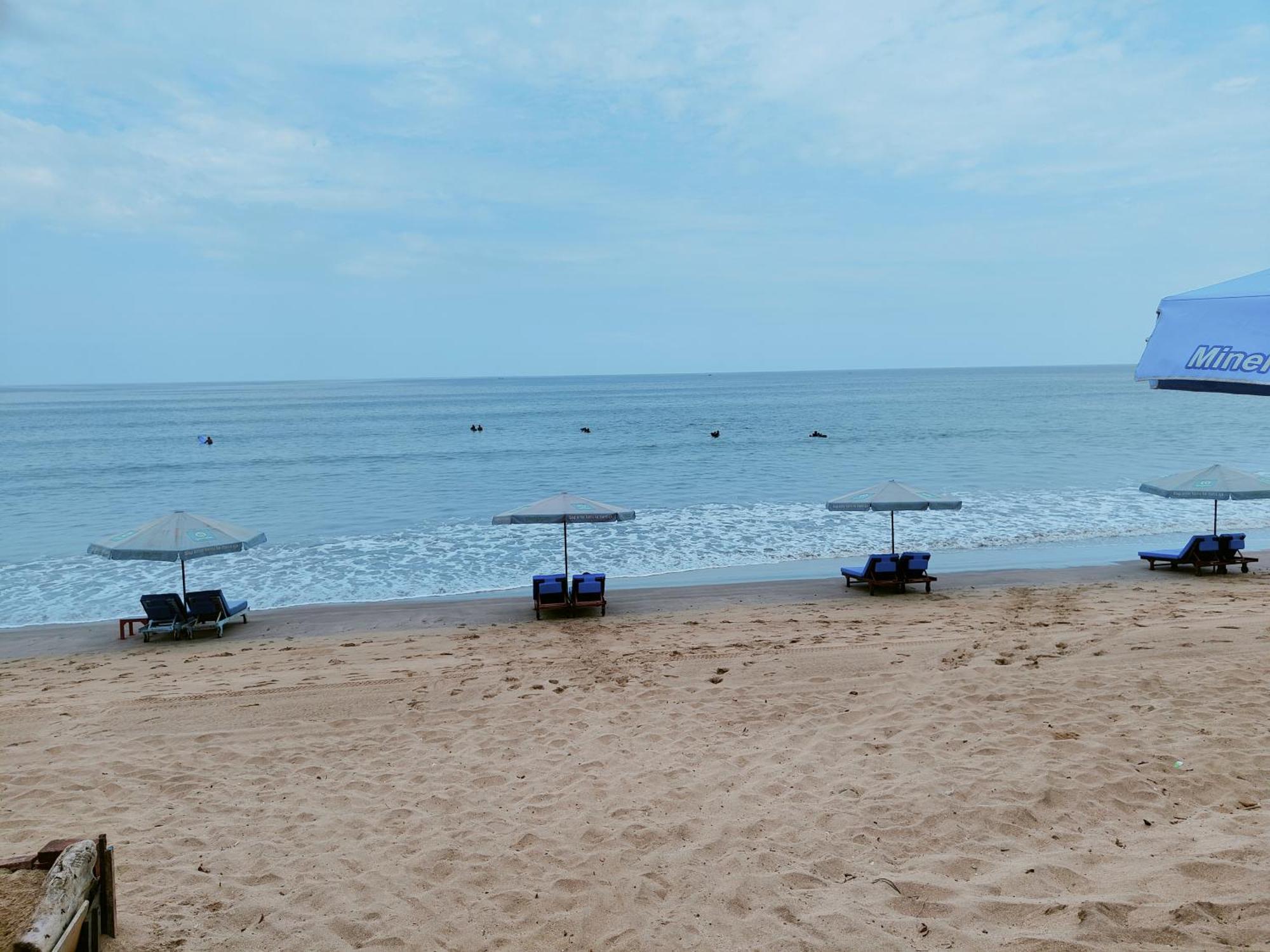 Berlian Inn Kuta Beach Exteriör bild