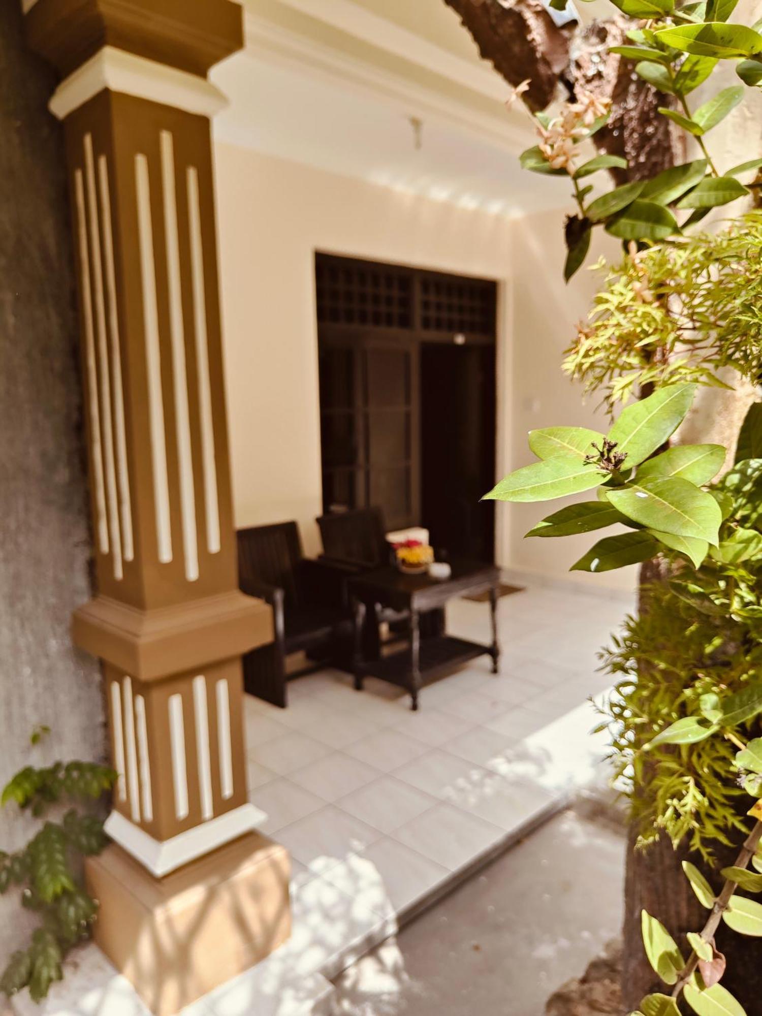 Berlian Inn Kuta Beach Exteriör bild